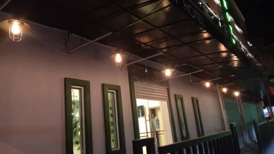 Kapit Hotel Kuching Exterior foto