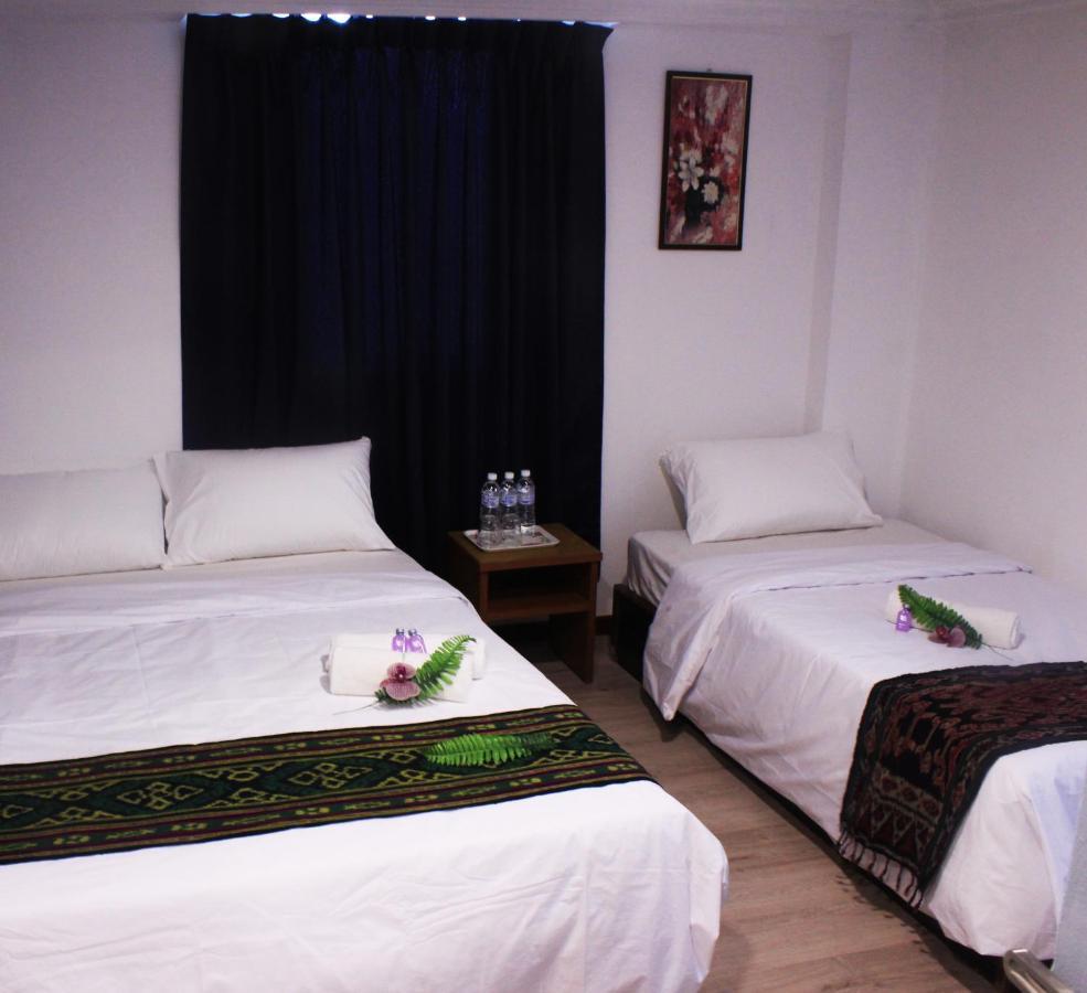 Kapit Hotel Kuching Exterior foto