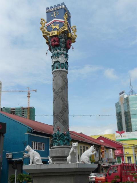Kapit Hotel Kuching Exterior foto
