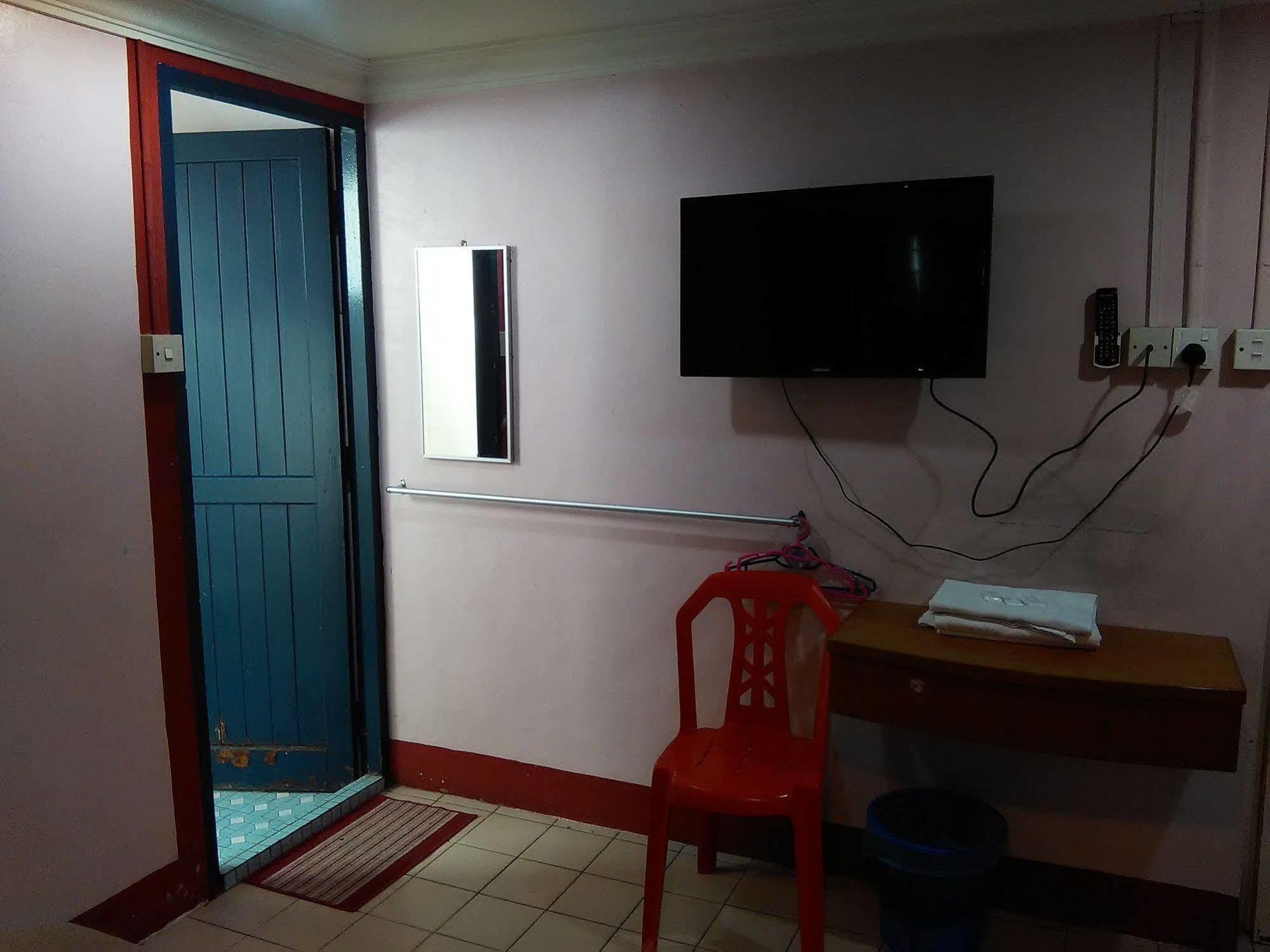 Kapit Hotel Kuching Exterior foto