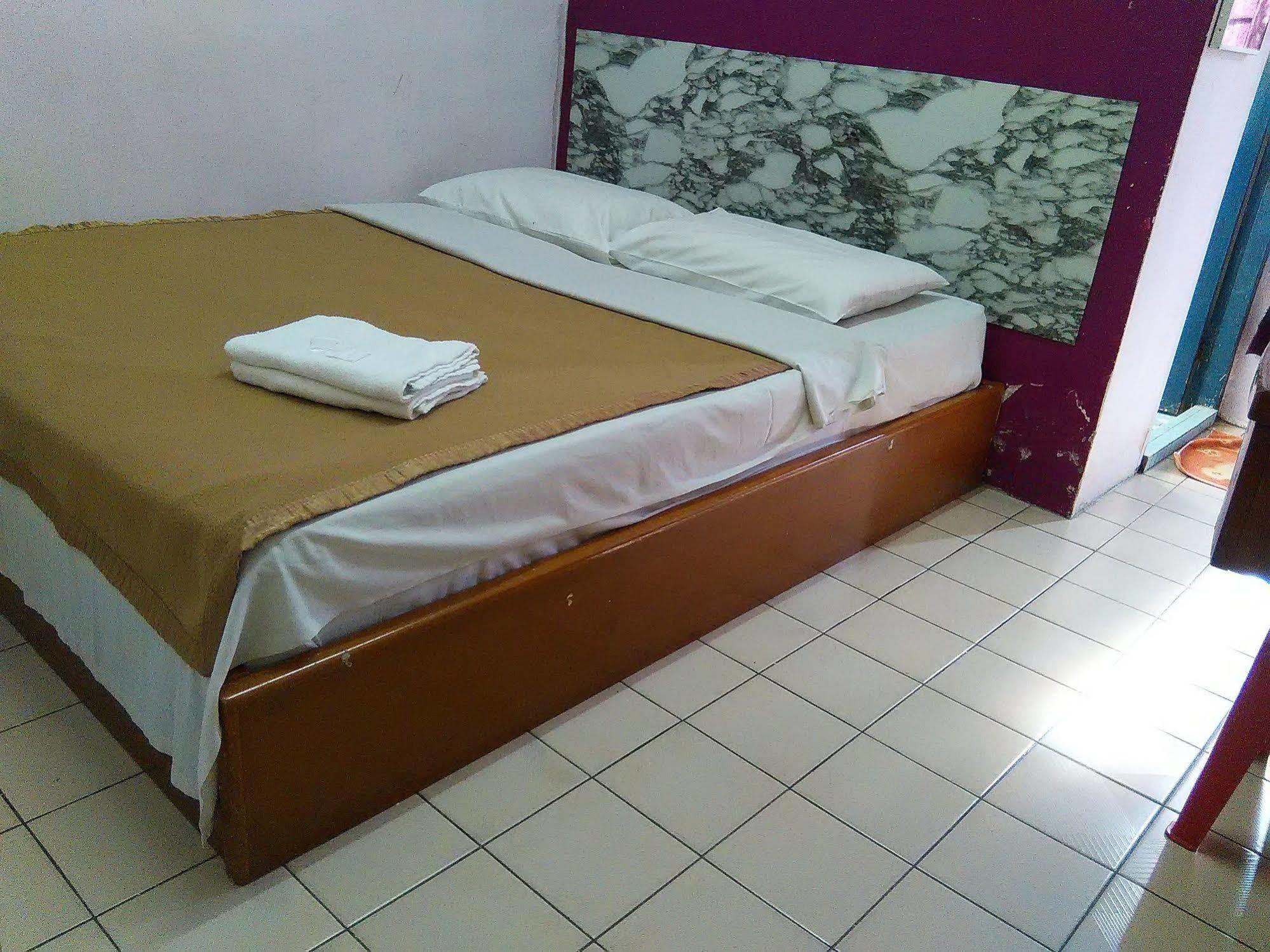 Kapit Hotel Kuching Exterior foto